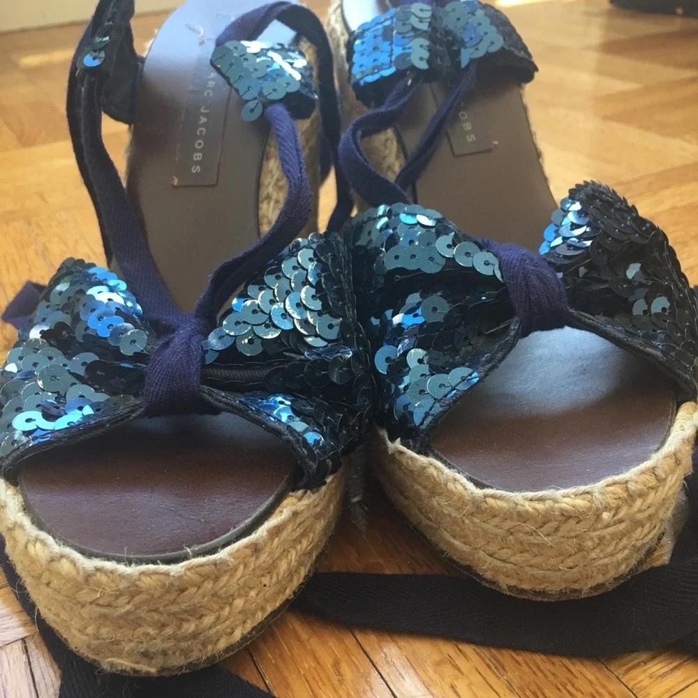 Marc Jacobs sequin wedge blue shoes 8 38 lace up